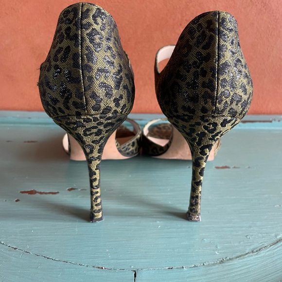 Manolo Blahnik size 38 1/2 - Picture 7 of 7